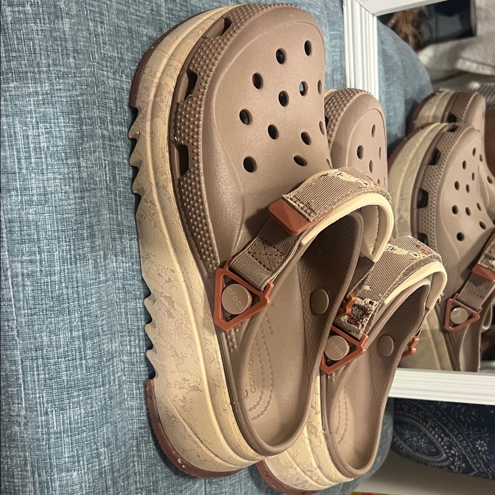 Crocs Brown/Beige Clogs With Patterned Strap - image 6
